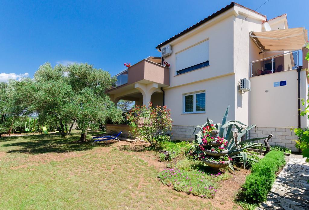 Apartments Miljenko Punat Kültér fotó