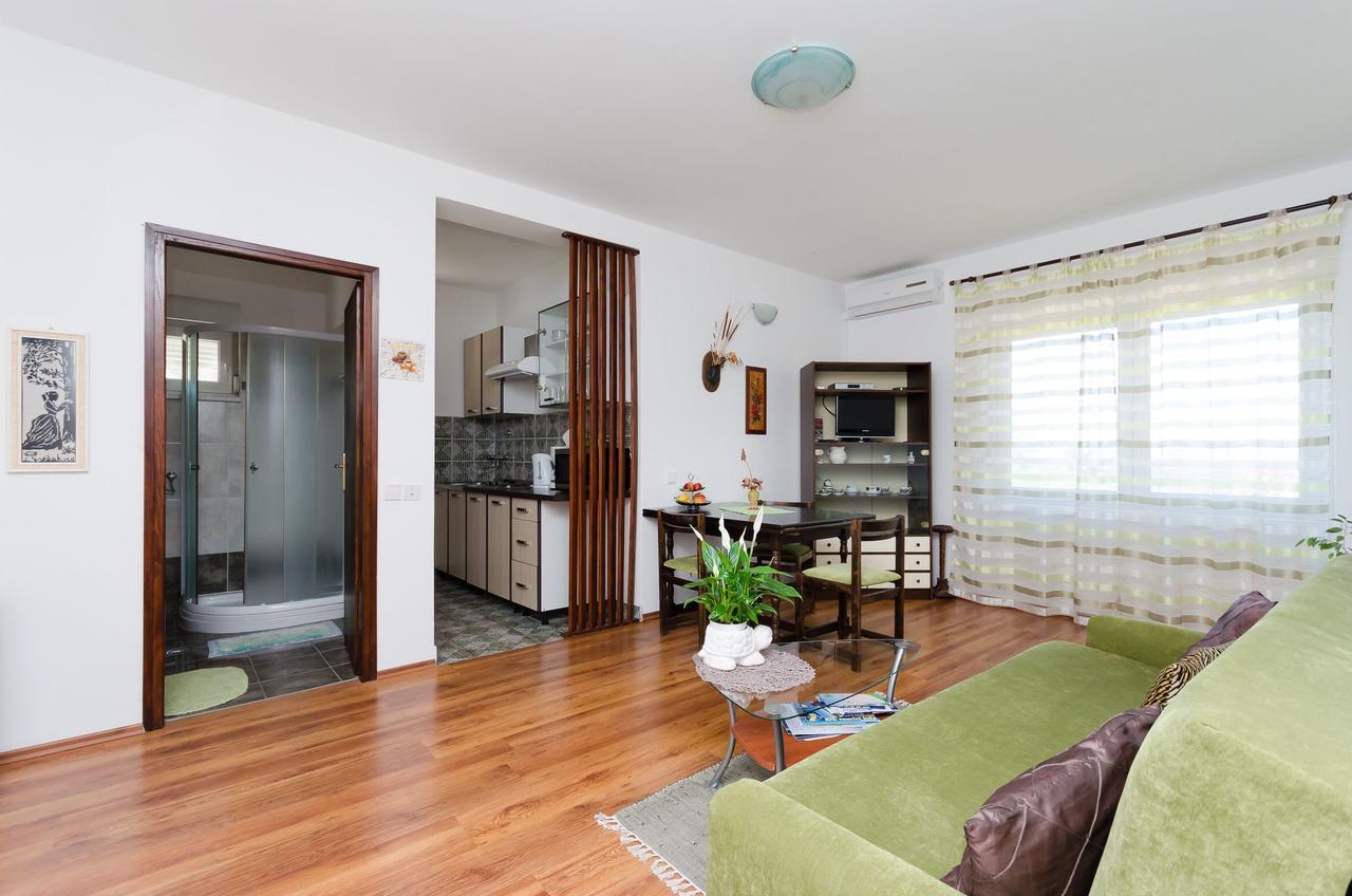 Apartments Miljenko Punat Kültér fotó